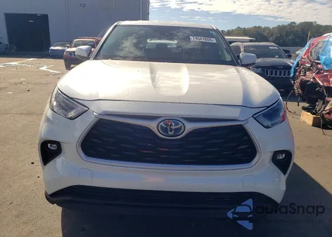 2021 Toyota Highlander Hybrid Le z USA, uszkodzony, nr VIN 5TDZARAHXMS504006